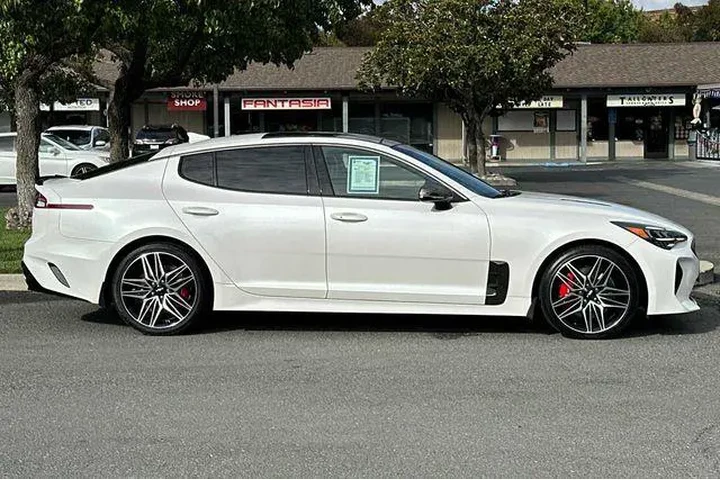 $27004 : Kia Stinger 2022 GT1 4dr Sed image 7
