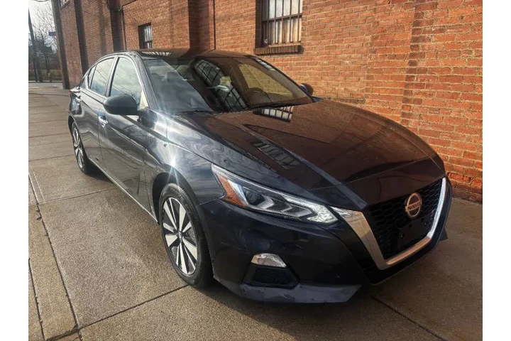 $13000 : 2021 Altima 2.5 SV image 6