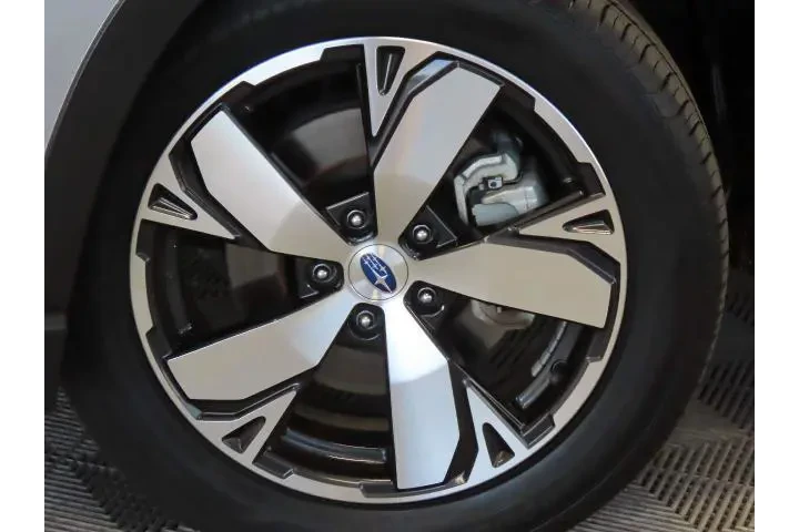 $24623 : Subaru Forester 2020 AWD Tou image 1