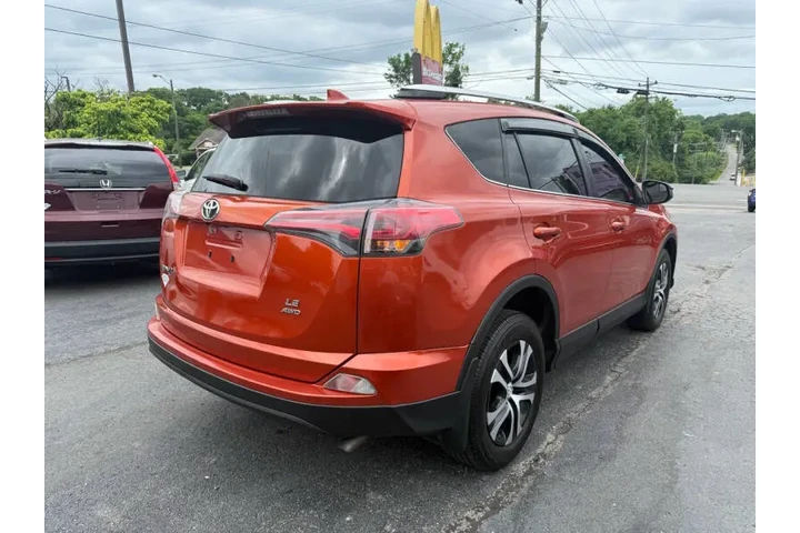 $13495 : 2016 RAV4 LE image 8