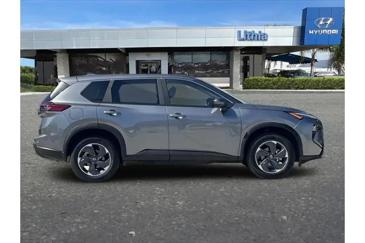 $21995 : Nissan Rogue 2025 SV 4dr Cro image 9