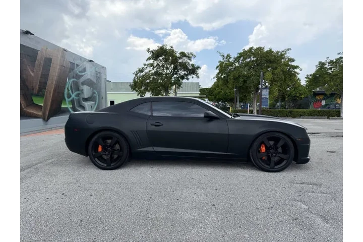 $17995 : 2010 Camaro SS image 5
