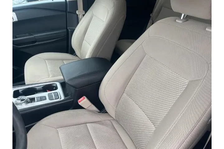 $18290 : Ford Explorer 2021 Base 4dr image 9