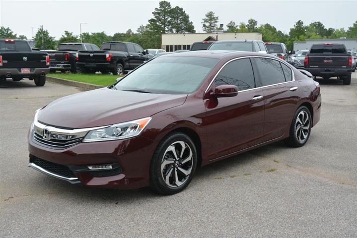 2017 Accord EX-L image 1