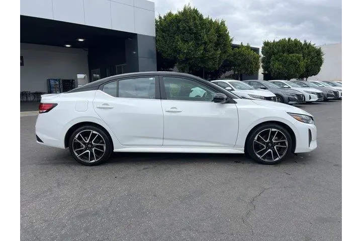 $18481 : Nissan Sentra 2024 SR 4dr Se image 10