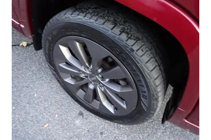 $18787 : Jeep Cherokee 2019 4x4 Limit image 10