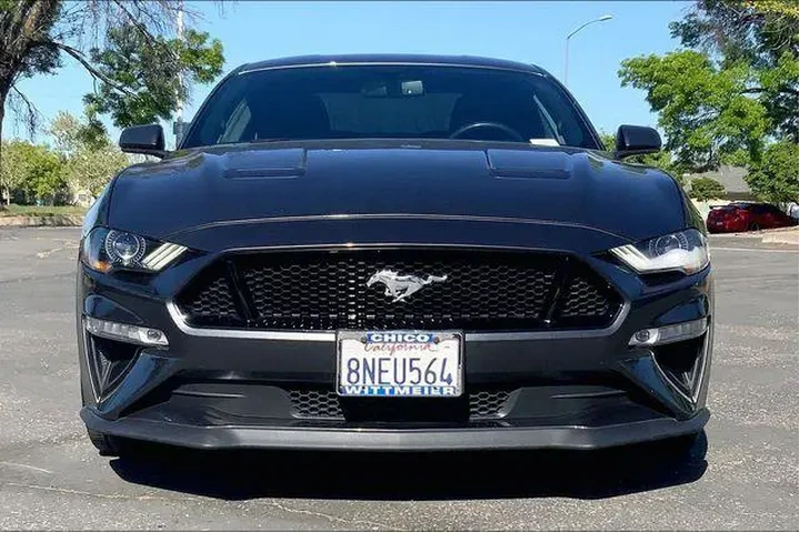 $30985 : Ford Mustang 2020 GT 2dr Fas image 3