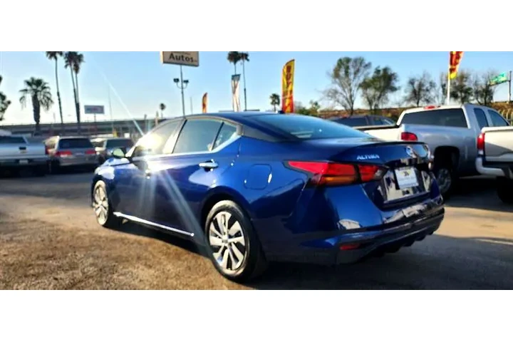 $12499 : 2020 Altima image 7