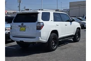 $37994 : Toyota 4Runner 2023 4x2 SR5 thumbnail