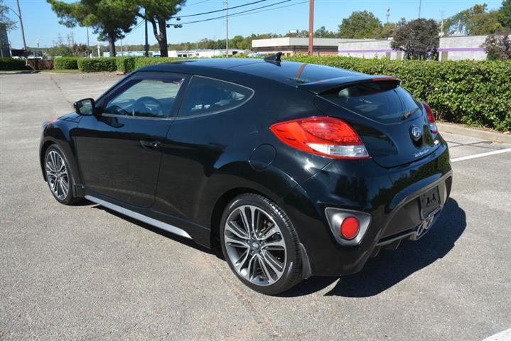 2016 VELOSTER Turbo image 10