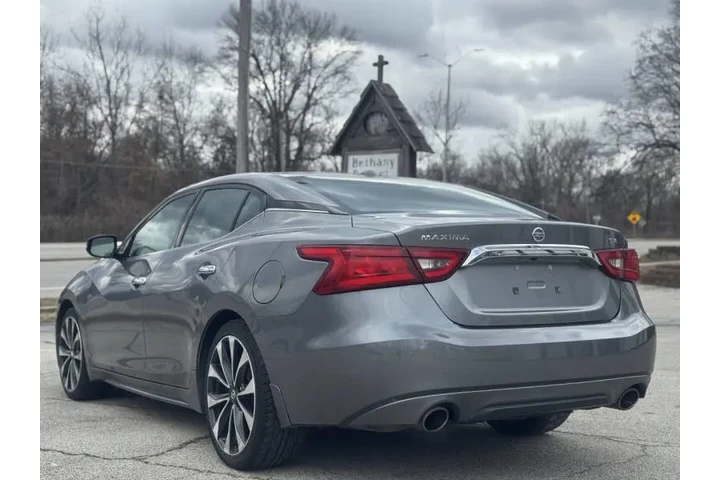 $9999 : 2016 Maxima 3.5 SR image 7