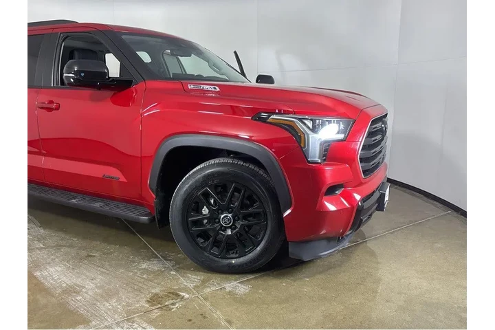 $62994 : Gold Certified2024 Sequoia Li image 7