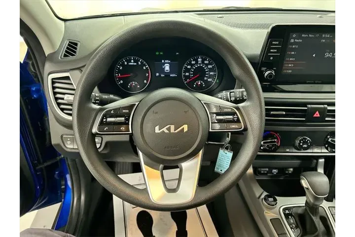 $20279 : Kia Seltos 2023 AWD LX 4dr S image 4