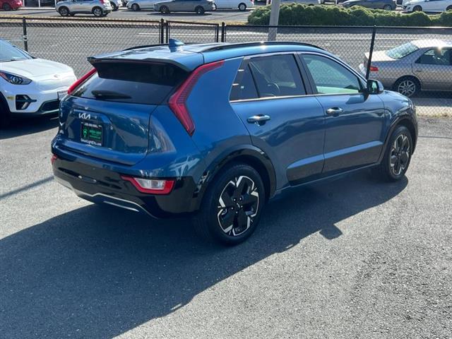 $25000 : Used 2023 Niro EV Wind for sa image 5