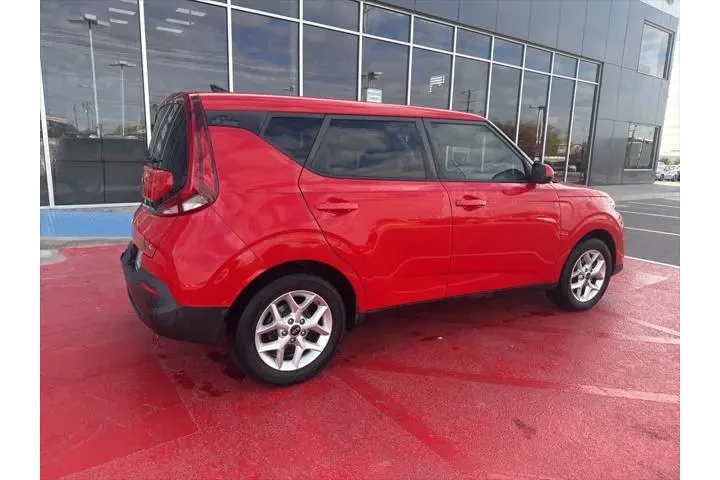 $15491 : Kia Soul 2020 S 4dr Crossove image 7