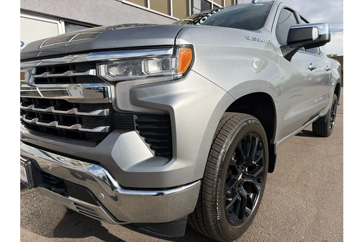 $35995 : 2024 Silverado 1500 4WD Crew image 9