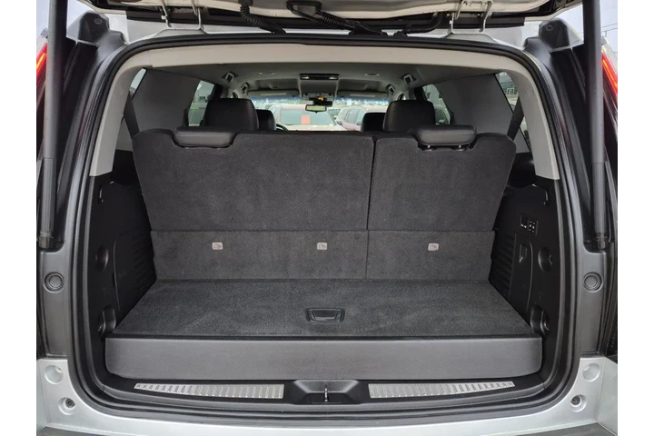 $30859 : Cadillac Escalade 2020 4x4 P image 8