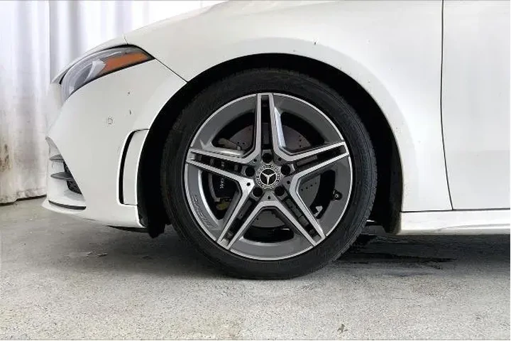 $21842 : Mercedes-Benz A-Class 2019 A image 6