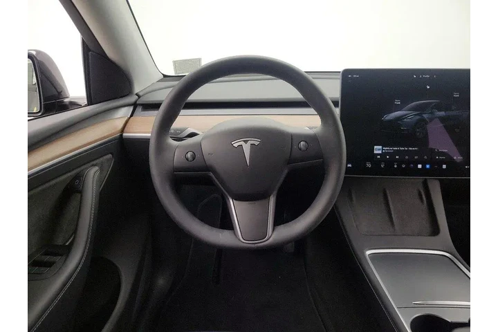 $39998 : Tesla Model Y 2024 Long Rang image 10