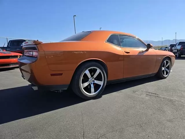 $21901 : Pre-Owned 2011 CHALLENGER SRT8 image 9