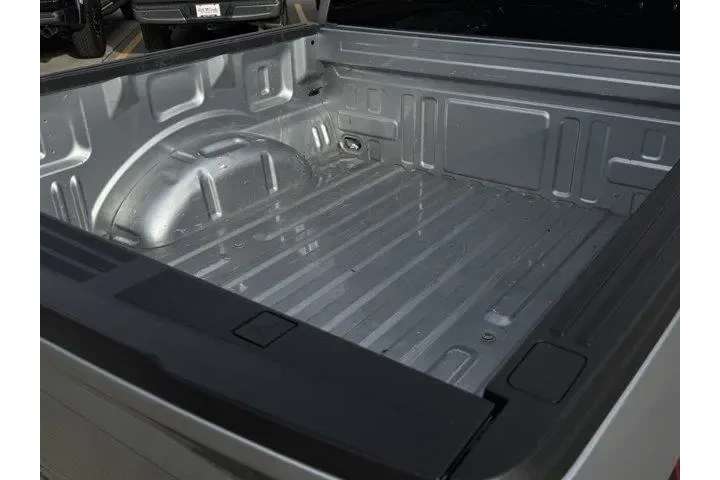 $38693 : Ford F-150 2024 4x4 XLT 4dr image 9