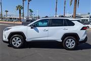 $26928 : 2021 RAV4 LE thumbnail