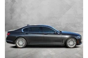 $35923 : BMW 7 Series 2020 AWD 745e x thumbnail