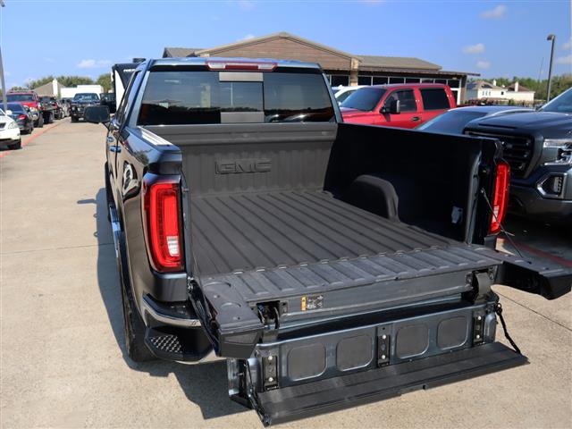 $37500 : 2020 GMC Sierra 1500 SLT Crew image 5