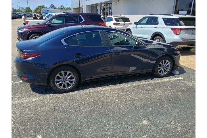 $18271 : Mazda Mazda3 Sedan 2021 2.5 image 8