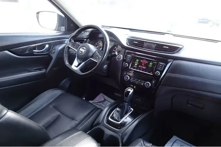 $14990 : 2018 Rogue image 10