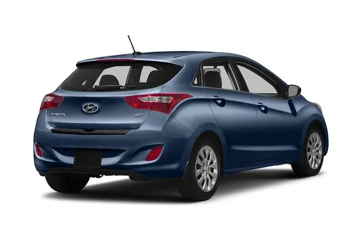 $8075 : Hyundai ELANTRA GT 2016 4dr image 3