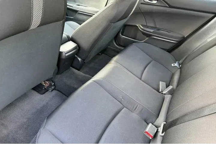 $16995 : Honda Civic 2019 LX 4dr Seda image 9