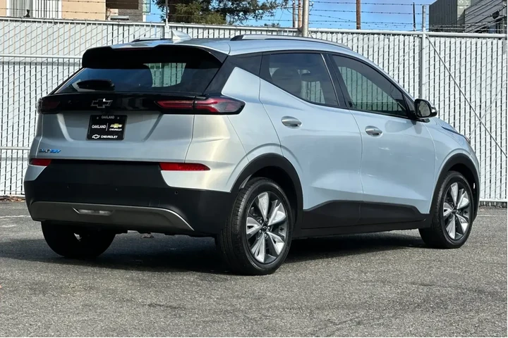 $21900 : Chevrolet Bolt EUV 2023 LT 4 image 4