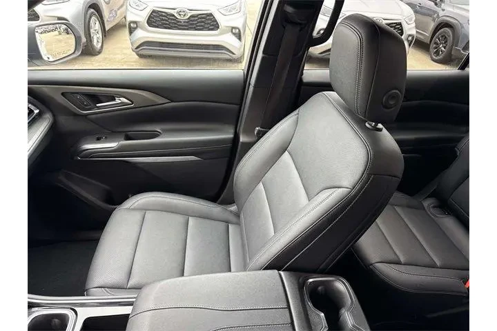 $38470 : Chevrolet Traverse 2025 LT 4 image 8