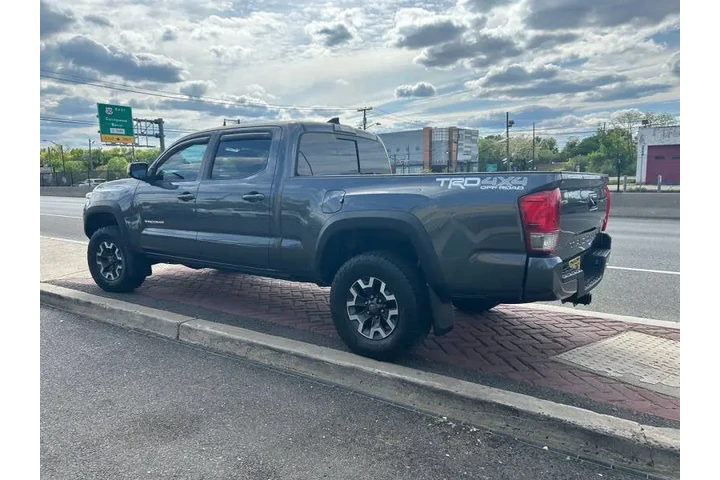$26995 : 2017 Tacoma TRD Off-Road image 6