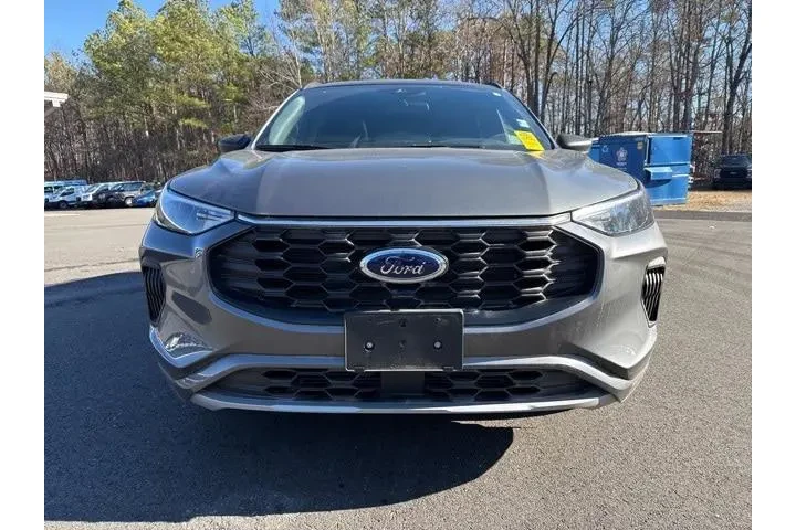 $26884 : Ford Escape 2023 AWD ST-Line image 8