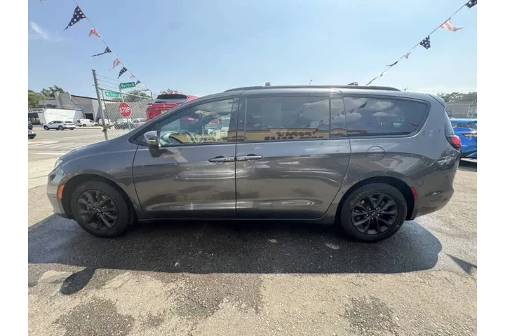 $20995 : 2021 Pacifica Touring L image 5