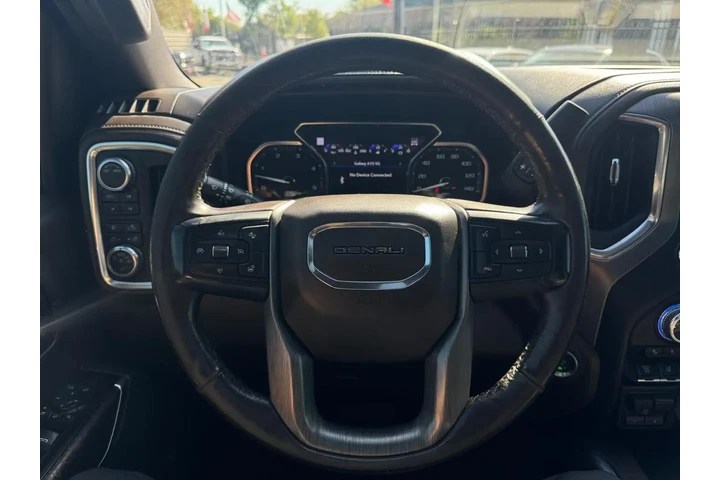 2020 GMC Sierra 2500HD Denali image 10