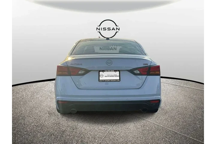 $19995 : Nissan Altima 2025 2.5 SR 4d image 6