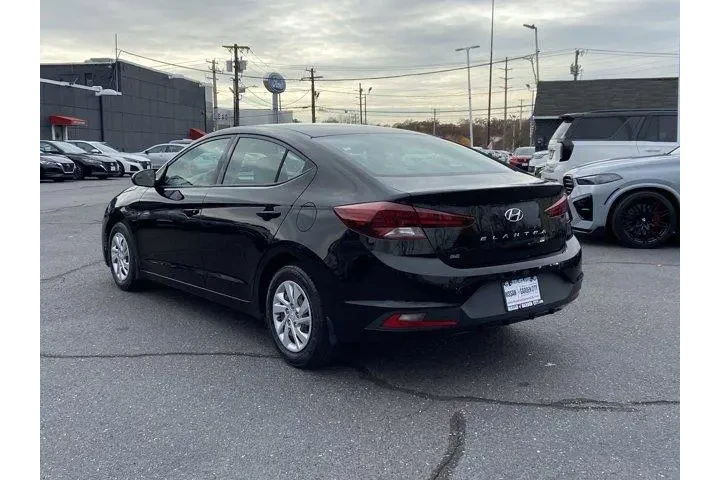 Hyundai ELANTRA 2020 SE 4dr image 6