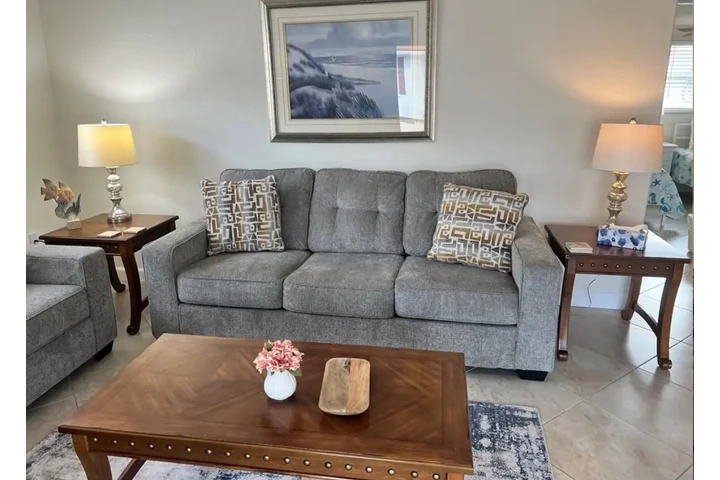 $6700 : Rent image 7