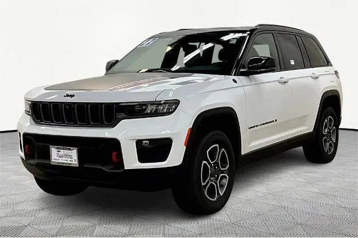$29490 : Jeep Grand Cherokee 2022 4x4 image 1