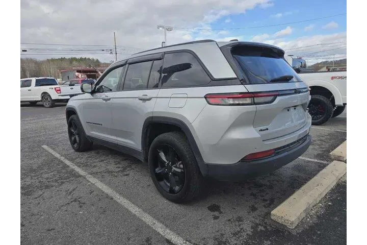 $31500 : Jeep Grand Cherokee 2022 4x4 image 5