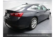 $14609 : Chevrolet Malibu 2023 LT 4dr thumbnail