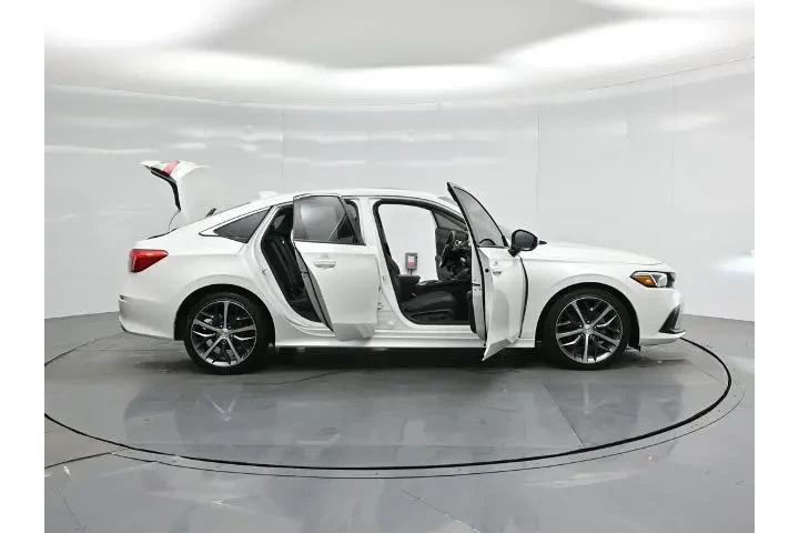 $26942 : Honda Civic 2024 Touring 4dr image 4