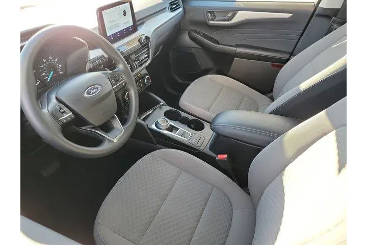 $19854 : Ford Escape 2022 SE 4dr SUV image 3