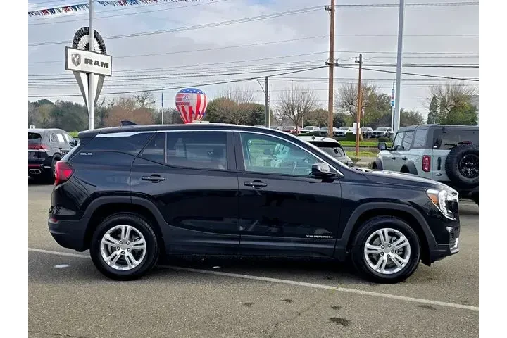 $20457 : GMC Terrain 2024 SLE 4dr SUV image 7