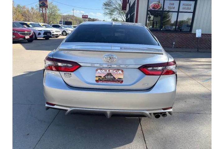 $18950 : 2021 Camry SE image 6