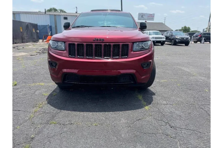 $10200 : 2015 Grand Cherokee Laredo image 3
