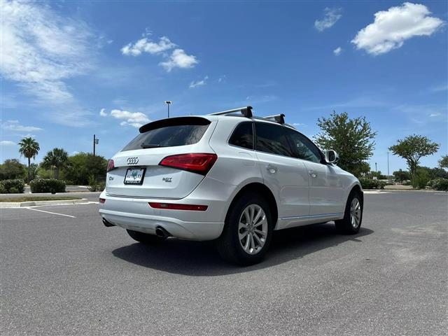 $15000 : 2015 AUDI Q52015 AUDI Q5 image 6